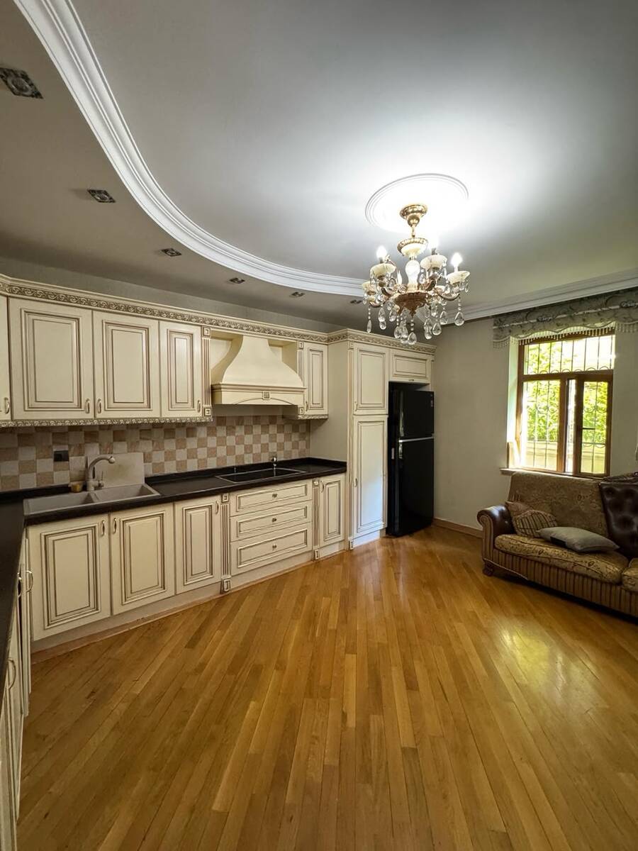 Satılır 8 otaqlı həyət evi/bağ evi 350 m² — Ev, villa, Bakı (3)