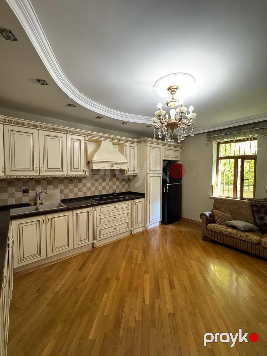 Satılır 8 otaqlı həyət evi/bağ evi 350 m² — Ev, villa, Bakı (5)