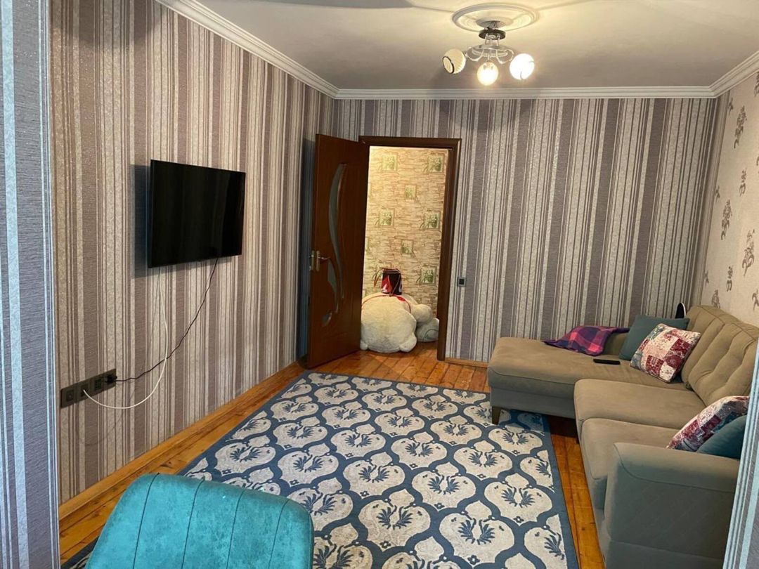 Satılır 2 otaqlı köhnə tikili 55 m² — Mənzil, Bakı (2)