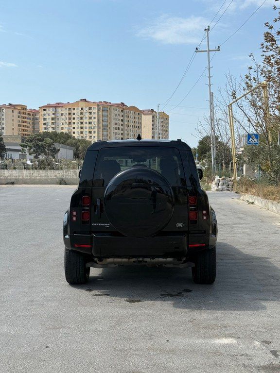 Land Rover Defender, 3.0 L, 2021 il, 77 200 km — Avtomobillər, Bakı (2)