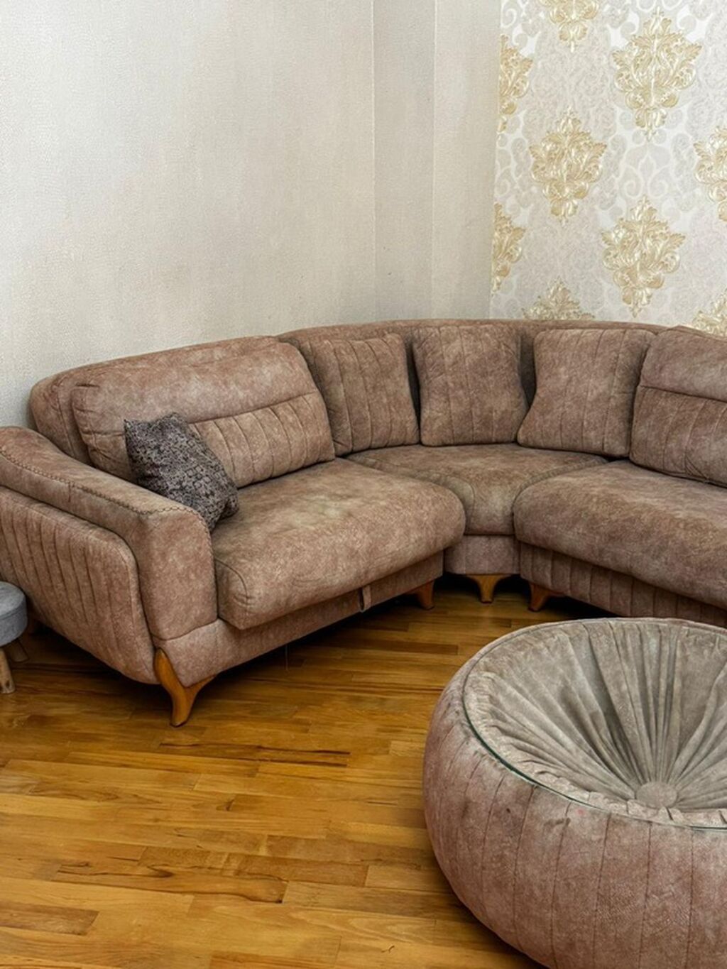Künc divan dəsti-İkinci əl.Ləkələri var qiymətdə razılaşmaq olar — Mebel, Bakı (2)