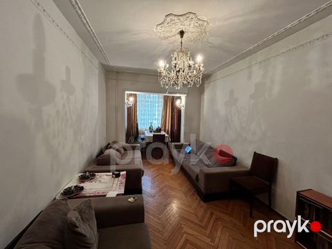 Satılır 3 otaqlı köhnə tikili 85 m²