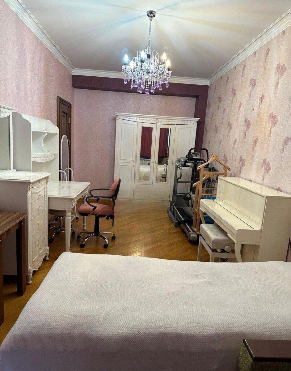 Satılır 4 otaqlı yeni tikili 212 m² — Mənzil, Bakı (9)