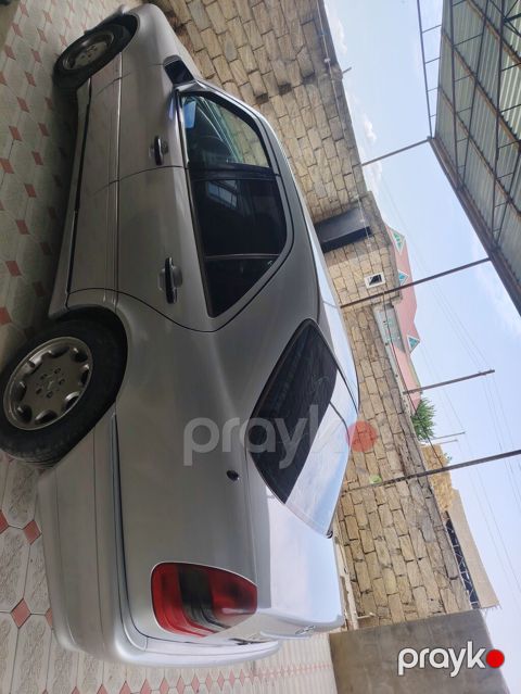 Mercedes-Benz C-Class: 2.2 l 1993 il Sedan