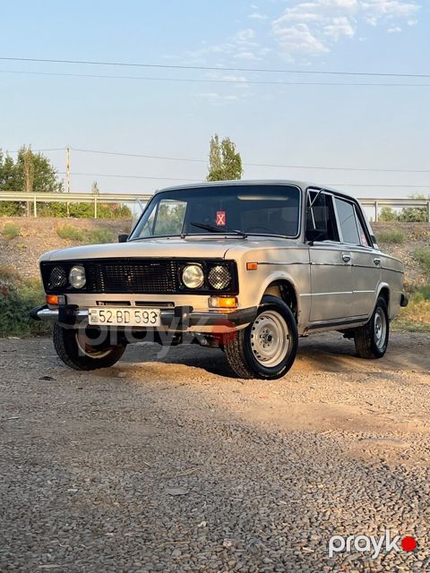 Lada (vaz) 2106, 1990 il