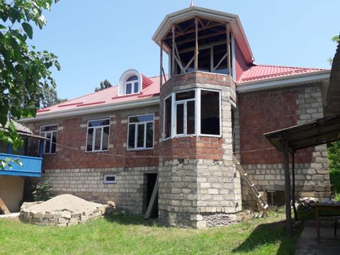 Satılır 4 otaqlı həyət evi/bağ evi 150 m² — Qusar