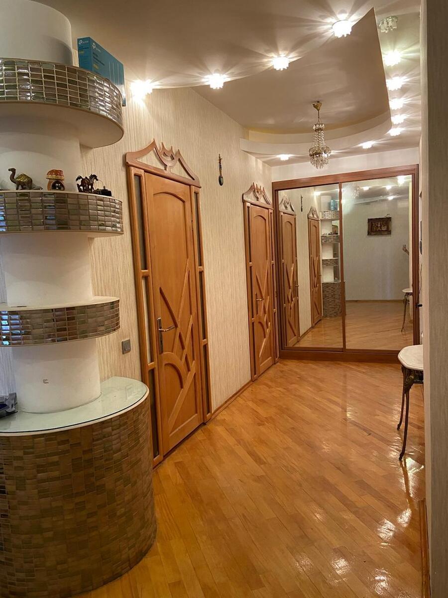 İcarəyə verilir 4 otaqlı yeni tikili 221 m² — Mənzil, Bakı (9)
