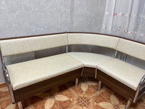 Künc divan — Bakı