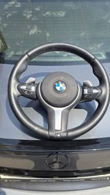 BMW F10 sükanı — Otomobil