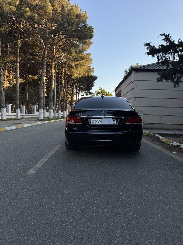 Mercedes E 250, 2.1 L, 2014 il, 219 000 km — Avtomobillər, Bakı (9)