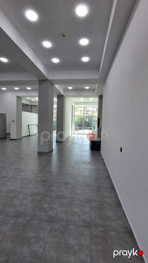 İcarəyə verilir obyekt 184 m²
