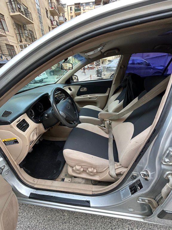 Kia Rio, 1.4 L, 2005 il, 327 000 km — Avtomobillər, Bakı (7)