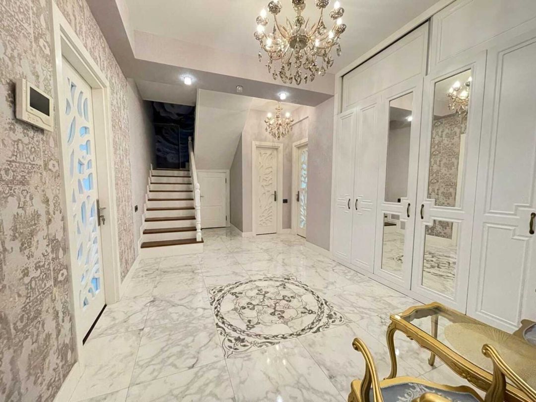 Satılır 4 otaqlı yeni tikili 240 m² — Mənzil, Bakı (2)
