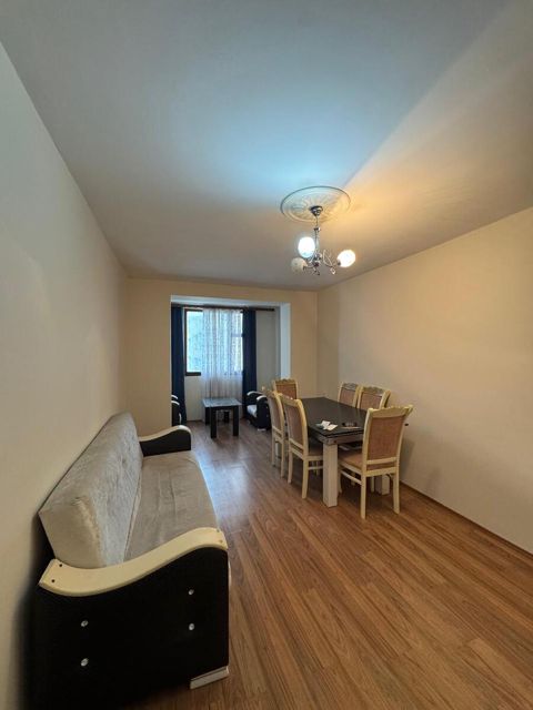Satılır 2 otaqlı köhnə tikili 48 m² — Bakı