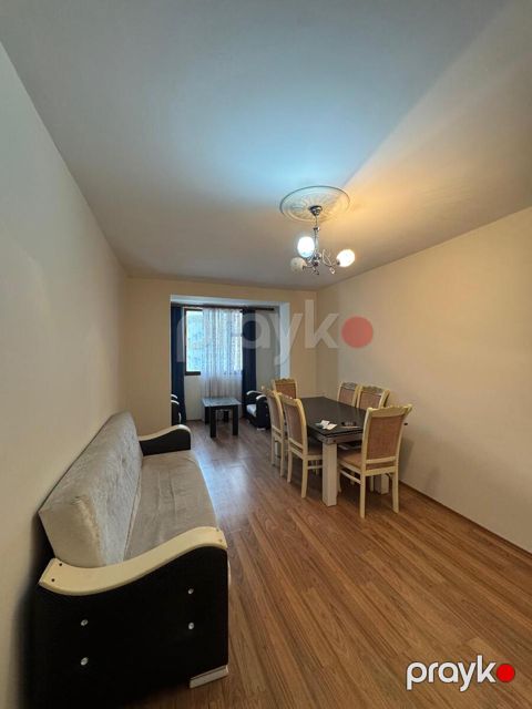 Satılır 2 otaqlı köhnə tikili 48 m²