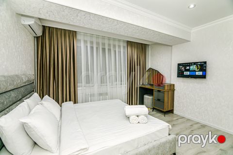 İcarəyə verilir 3 otaqlı köhnə tikili 82 m²