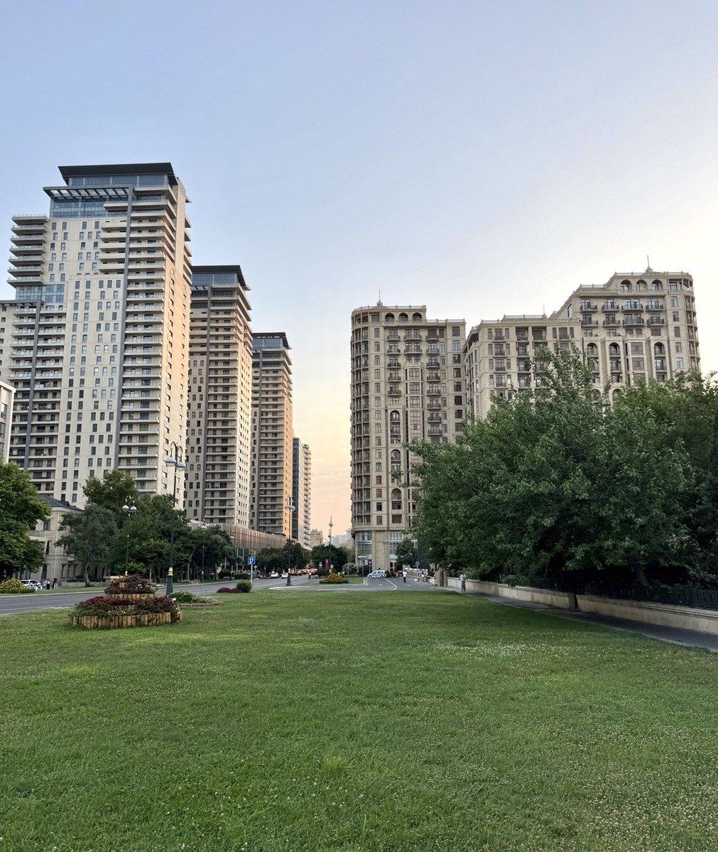 Satılır 3 otaqlı yeni tikili 202 m² — Mənzil, Bakı (2)