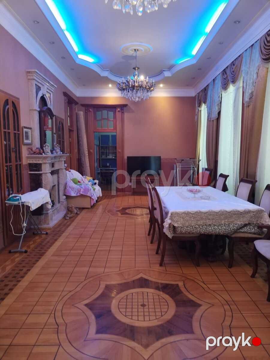 Satılır 5 otaqlı köhnə tikili 200 m² — Mənzil, Bakı (10)