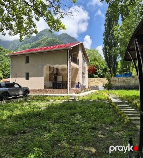 İcarəyə verilir 4 otaqlı həyət evi/bağ evi 150 m²