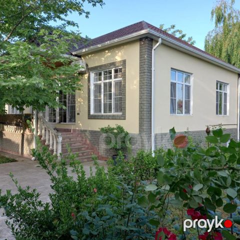 İcarəyə verilir 4 otaqlı həyət evi/bağ evi 100 m² — Quba