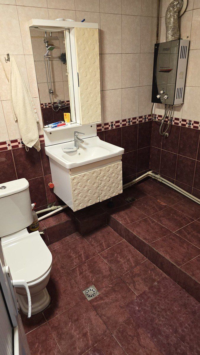 Satılır 4 otaqlı köhnə tikili 100 m² — Mənzil, Bakı (12)