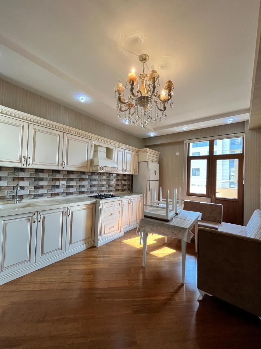 İcarəyə verilir 3 otaqlı yeni tikili 130 m² — Mənzil, Bakı (9)