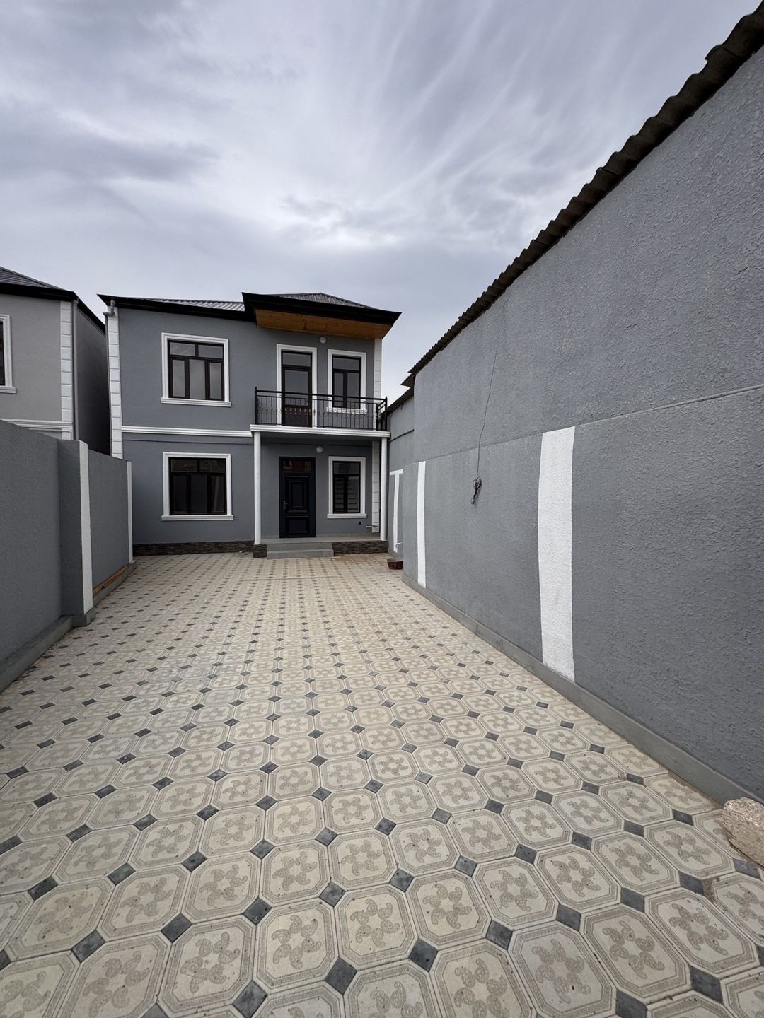 Satılır 4 otaqlı həyət evi/bağ evi 130 m² — Ev, villa, Bakı (2)