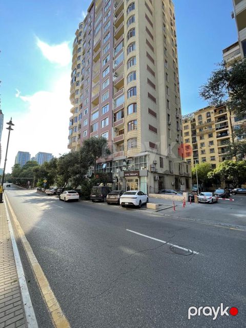 Satılır 4 otaqlı yeni tikili 188 m²