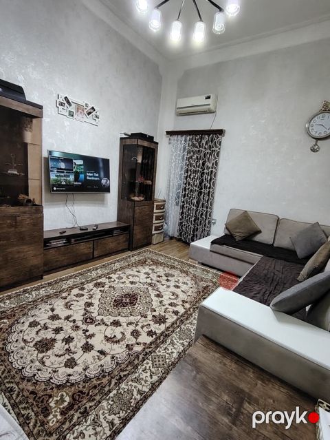 Satılır 1 otaqlı köhnə tikili 30 m²