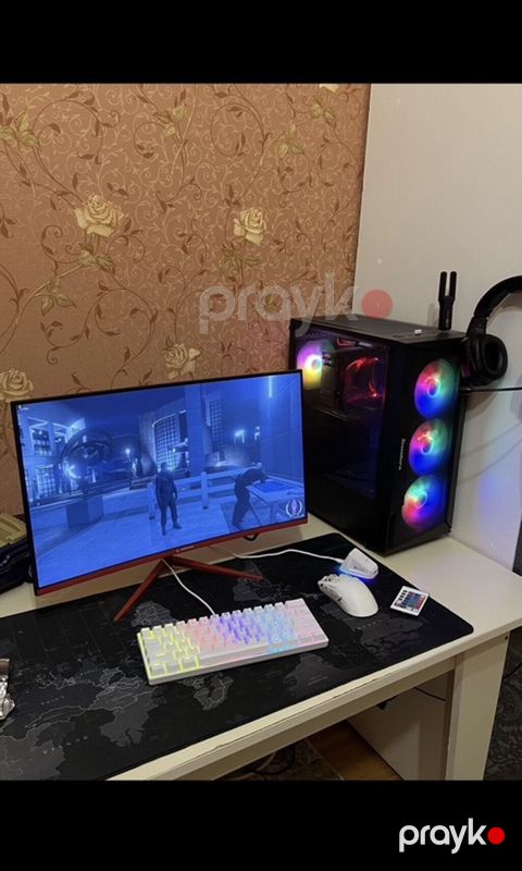 Prosessor: Intel Core i7-9700K (3.60 GHz – 4.90 GHz Turbo) Videokart