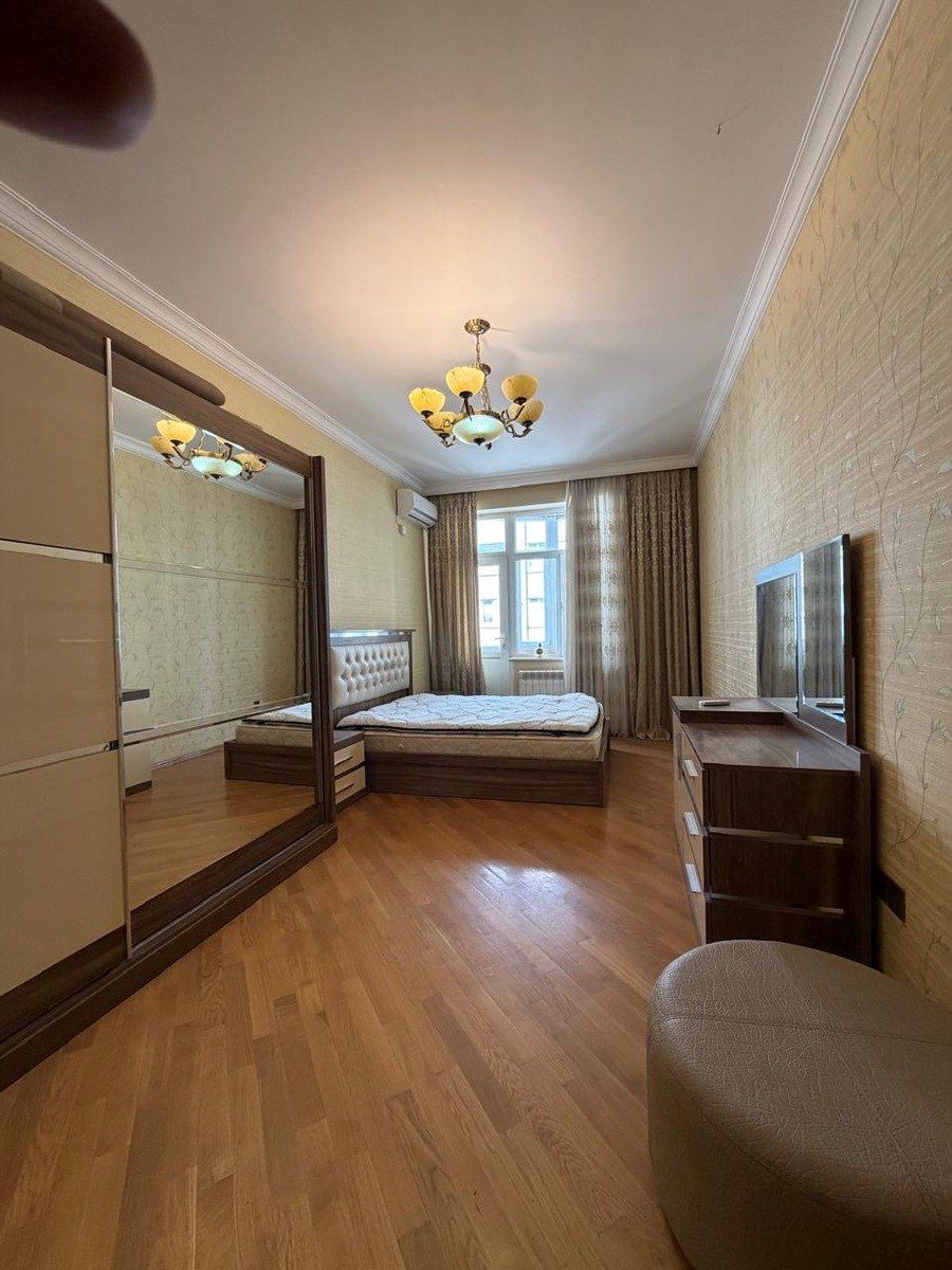 Satılır 3 otaqlı yeni tikili 145 m² — Mənzil, Bakı (5)