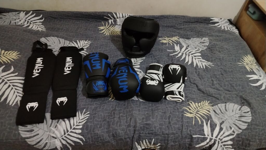 Venum döyüş dəsti – MMA/boks/Muay Thai üçün Komplekt: - Venum baş — İdman və istirahət, Bakı (2)