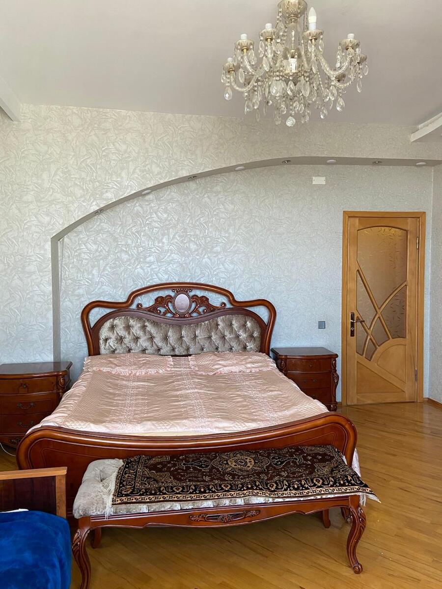 İcarəyə verilir 4 otaqlı yeni tikili 221 m² — Mənzil, Bakı (5)