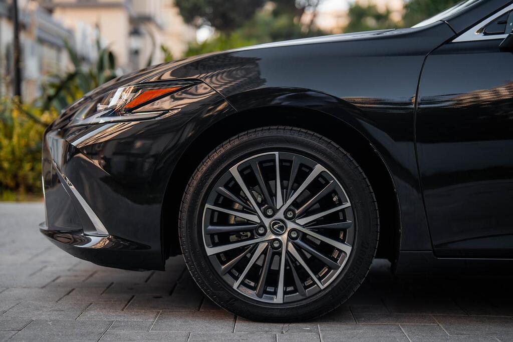 Lexus ES 300h, 2.5 L, 1.3 kWh, 2023 il, 19 000 km — Avtomobillər, Bakı (12)