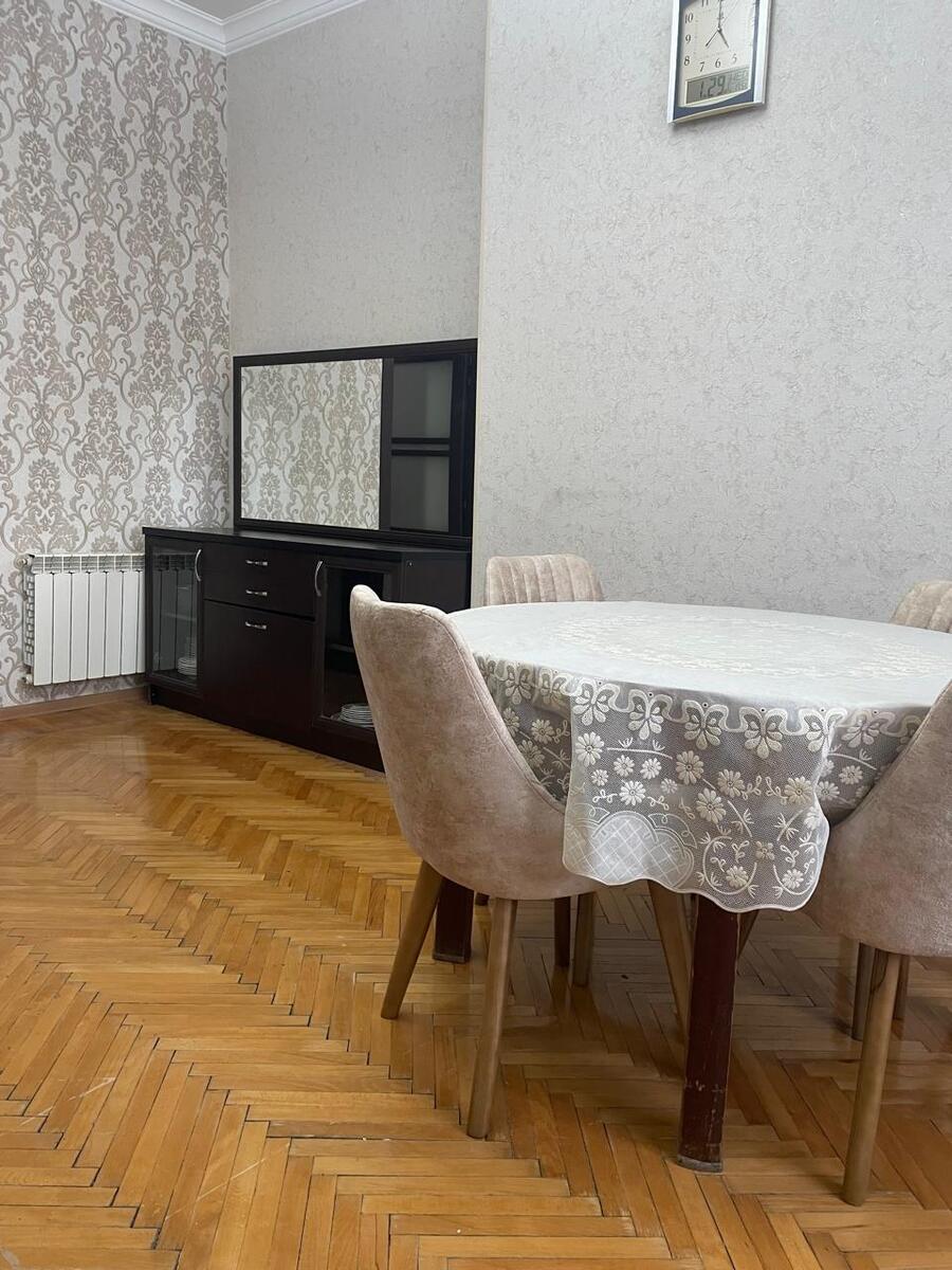 Satılır 2 otaqlı köhnə tikili 55 m² — Mənzil, Bakı (2)