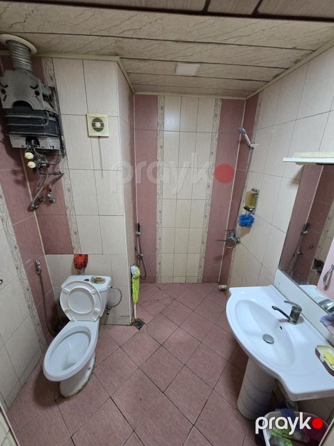 İcarəyə verilir 2 otaqlı köhnə tikili 52 m²