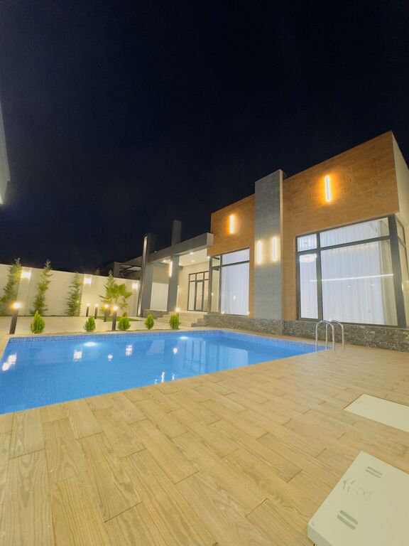Satılır 4 otaqlı həyət evi/bağ evi 220 m² — Ev, villa, Bakı (2)