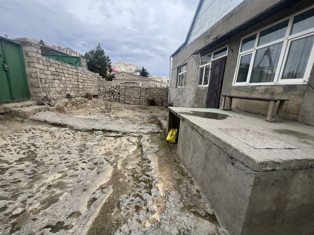 Satılır 7 otaqlı həyət evi/bağ evi 200 m² — Ev, villa, Bakı (3)