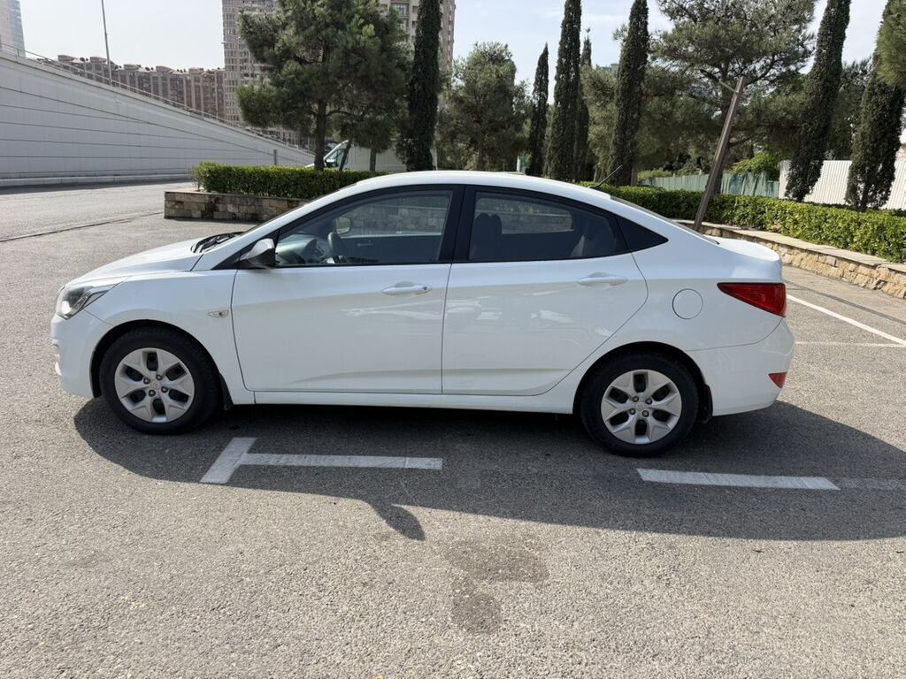 Hyundai Accent: 1.4 l 2015 il Sedan — Avto, Bakı (3)