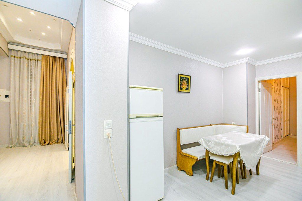 İcarəyə verilir 2 otaqlı köhnə tikili 60 m² — Mənzil, Bakı (11)
