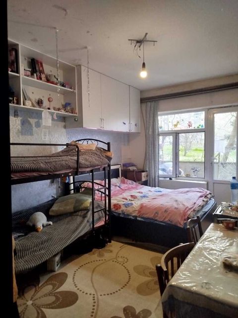 Satılır 3 otaqlı köhnə tikili 78 m² — Bakı