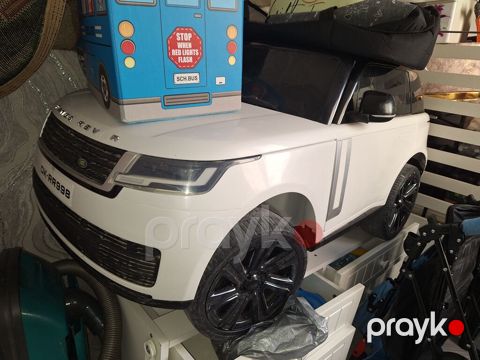 Uşaq elektrikli maşın – Range Rover üslubunda, ağ rəng. - Korpusu SUV — Masazır