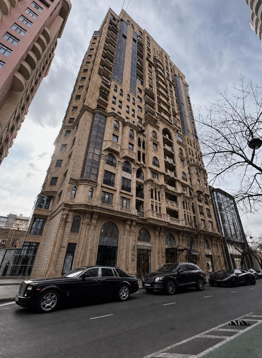 Satılır 4 otaqlı yeni tikili 250 m² — Mənzil, Bakı (3)