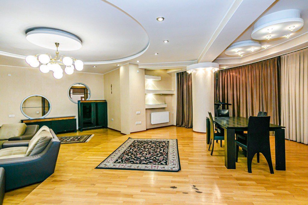 İcarəyə verilir 4 otaqlı yeni tikili 200 m² — Mənzil, Bakı (5)