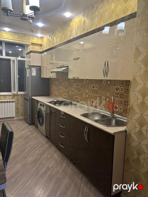 Akril Metbex mebeli üstünde qaz moyka asperator 490azn ölçü 4.40 Unvan