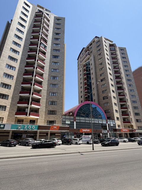 Satılır 2 otaqlı yeni tikili 98 m² — Bakı