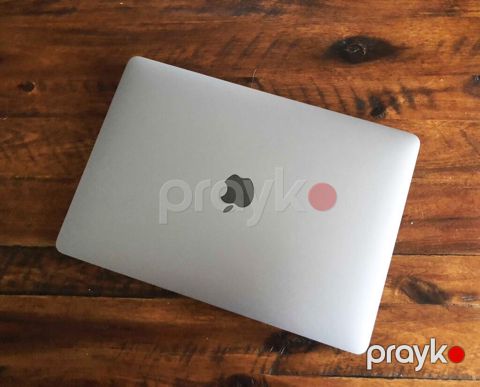 Macbook air m1 ideal vəziyyətdə nağd pula ehtiyac var deyə satıram — Bakı