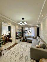 Satılır 2 otaqlı köhnə tikili 61 m² — Shahin bey