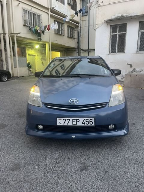 Toyota Prius: 1.5 l 2008 il Hetçbek — Bakı