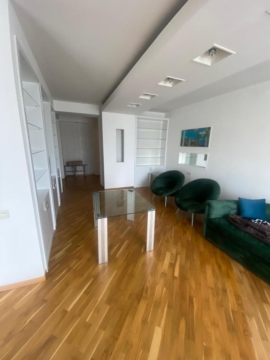 İcarəyə verilir 4 otaqlı köhnə tikili 190 m² — Mənzil, Bakı (3)
